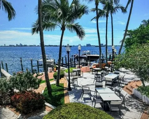 4000 Towerside Terrace Miami FL 33138