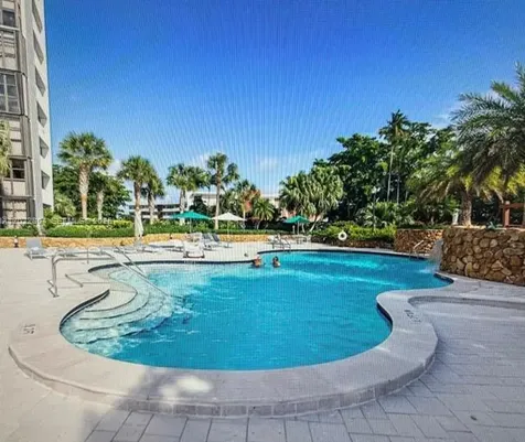 4000 Towerside Terrace Miami FL 33138