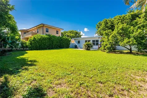66 NW 87th Street El Portal FL 33150