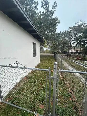 1080 NW 121st Street North Miami FL 33168