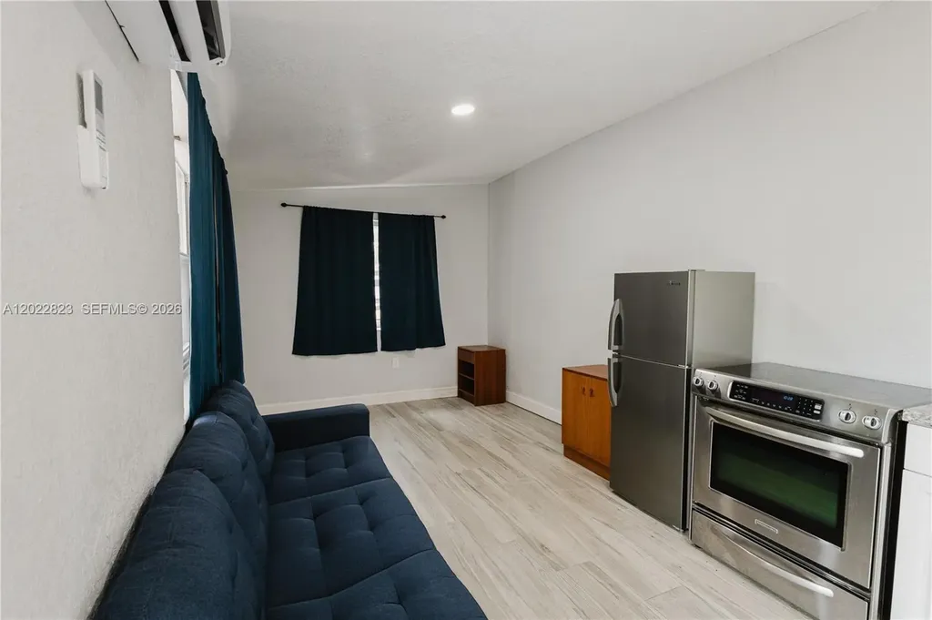 1550 NE 41st Court Pompano Beach FL 33064