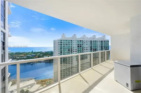 20281 E Country Club Drive Aventura FL 33180