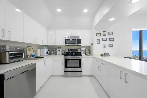20281 E Country Club Drive Aventura FL 33180