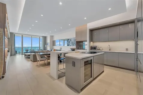 18975 Collins Avenue Sunny Isles Beach FL 33160