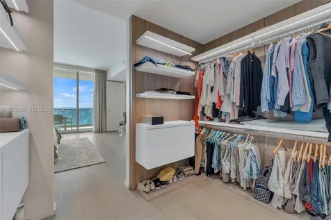 18975 Collins Avenue Sunny Isles Beach FL 33160