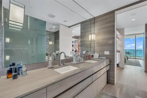 18975 Collins Avenue Sunny Isles Beach FL 33160