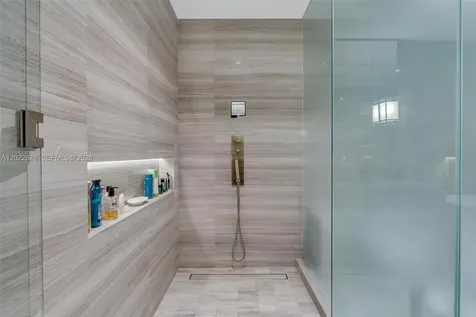 18975 Collins Avenue Sunny Isles Beach FL 33160