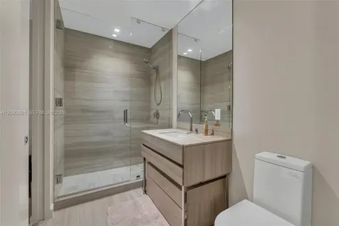 18975 Collins Avenue Sunny Isles Beach FL 33160