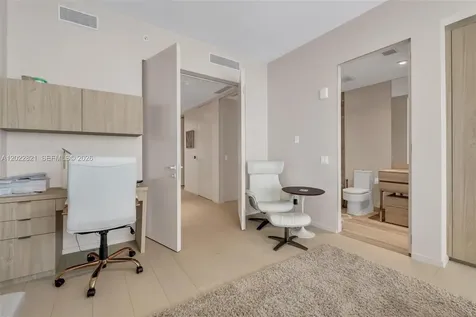 18975 Collins Avenue Sunny Isles Beach FL 33160
