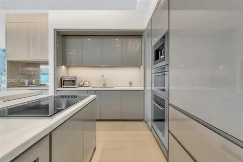 18975 Collins Avenue Sunny Isles Beach FL 33160