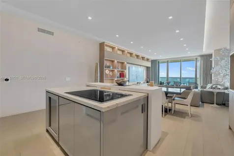 18975 Collins Avenue Sunny Isles Beach FL 33160