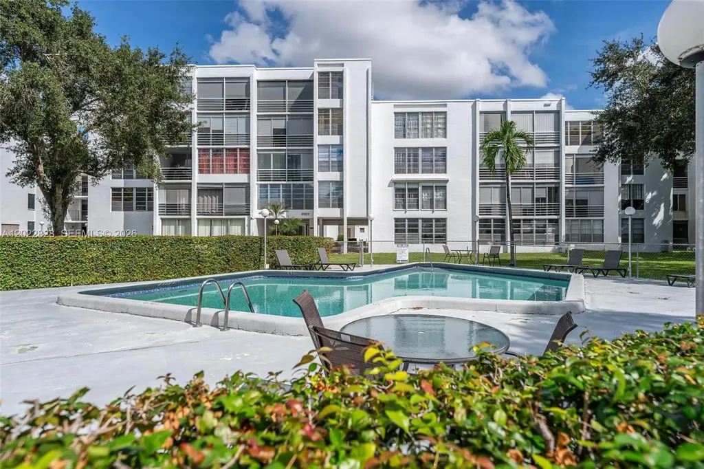 6923 Cypress Road Plantation FL 33317