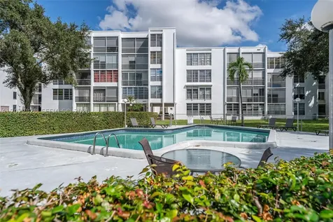 6923 Cypress Road Plantation FL 33317