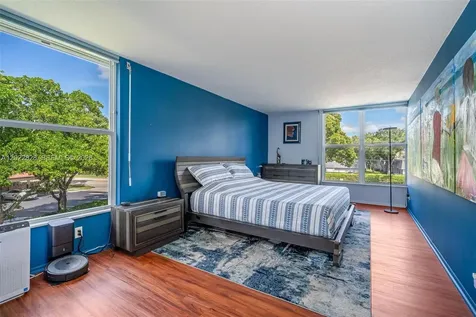 6923 Cypress Road Plantation FL 33317