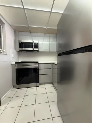 6820 W Flagler Street Miami FL 33144