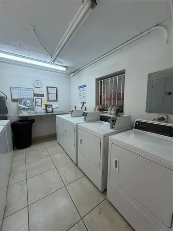 6820 W Flagler Street Miami FL 33144