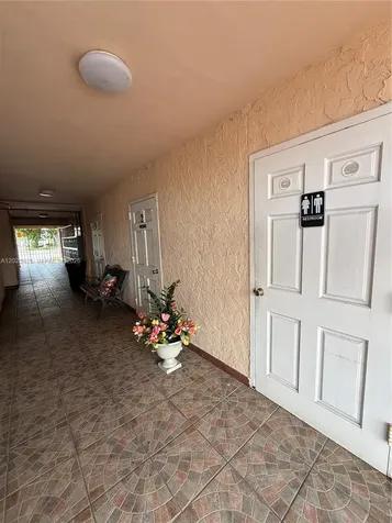 6820 W Flagler Street Miami FL 33144