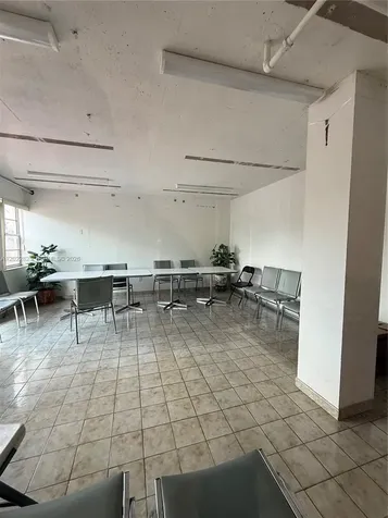 6820 W Flagler Street Miami FL 33144