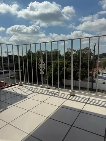 6820 W Flagler Street Miami FL 33144