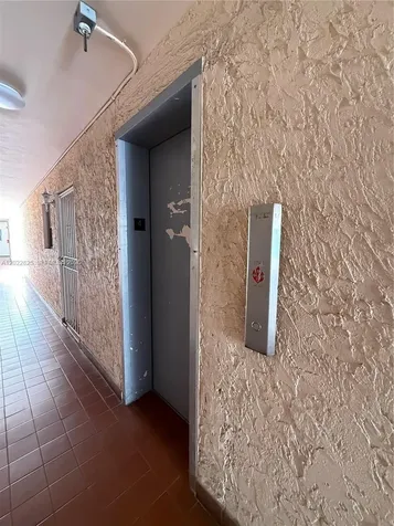 6820 W Flagler Street Miami FL 33144