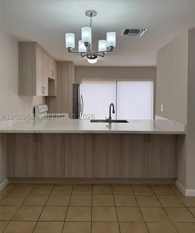 10904 NW 7th Street Miami FL 33172