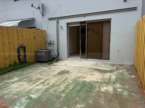 10904 NW 7th Street Miami FL 33172