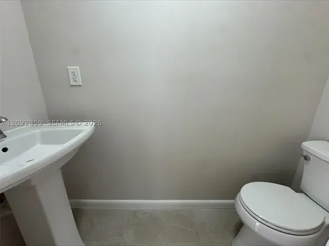 10904 NW 7th Street Miami FL 33172