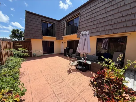 964 Springdale Circle Palm Springs FL 33461