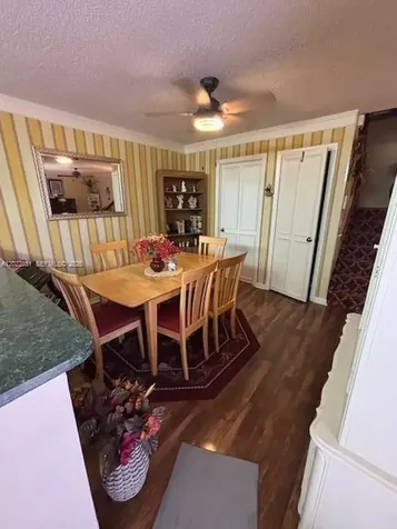 964 Springdale Circle Palm Springs FL 33461