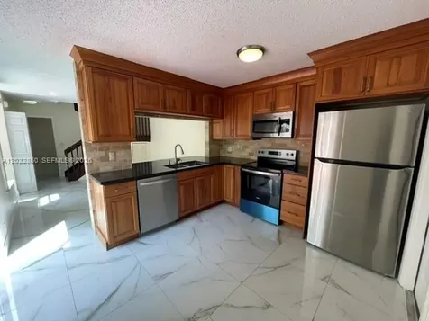 11009 Mainsail Drive Cooper City FL 33026