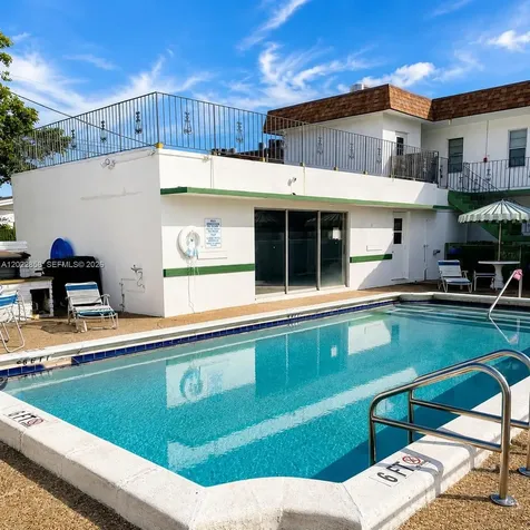 2225 Polk Street Hollywood FL 33020