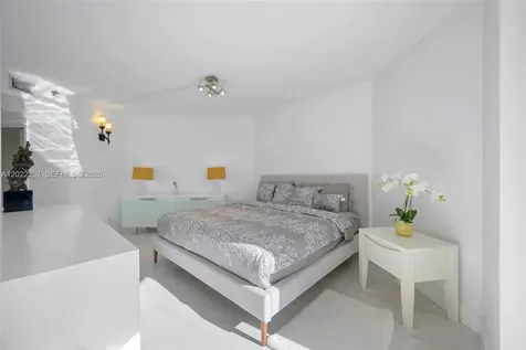 20185 E Country Club Drive Aventura FL 33180