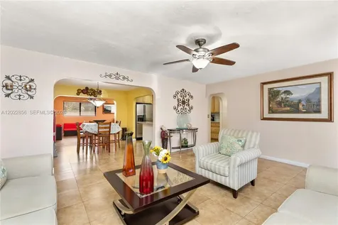 321 NW 96th Avenue Pembroke Pines FL 33024