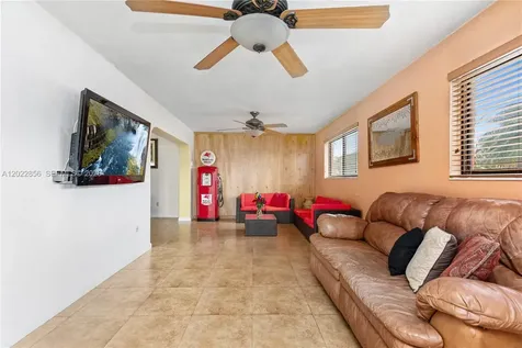 321 NW 96th Avenue Pembroke Pines FL 33024