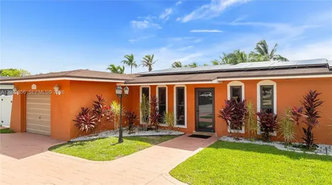 321 NW 96th Avenue Pembroke Pines FL 33024