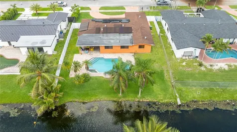 321 NW 96th Avenue Pembroke Pines FL 33024