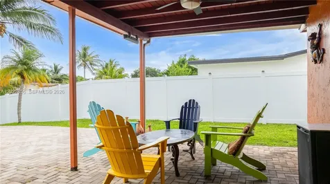 321 NW 96th Avenue Pembroke Pines FL 33024
