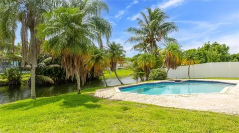 321 NW 96th Avenue Pembroke Pines FL 33024