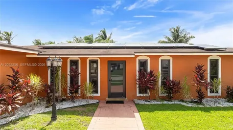 321 NW 96th Avenue Pembroke Pines FL 33024