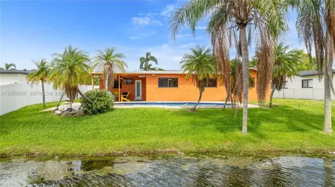 321 NW 96th Avenue Pembroke Pines FL 33024