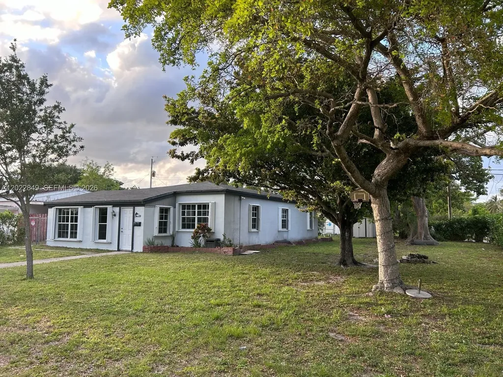 1795 NE 175th Street North Miami Beach FL 33162