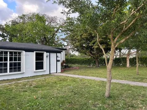 1795 NE 175th Street North Miami Beach FL 33162