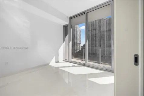 300 Biscayne Blvd Way Miami FL 33131