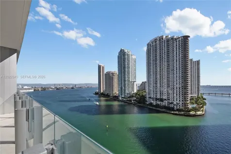 300 Biscayne Blvd Way Miami FL 33131