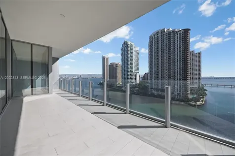 300 Biscayne Blvd Way Miami FL 33131