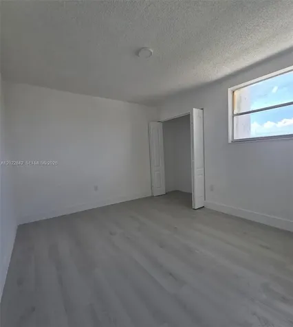 1104 W 44th Street Hialeah FL 33012
