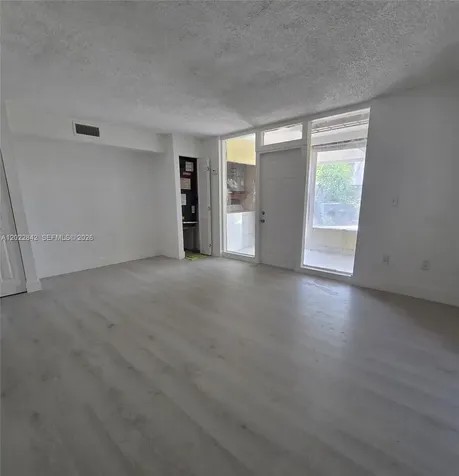 1104 W 44th Street Hialeah FL 33012