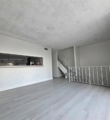 1104 W 44th Street Hialeah FL 33012