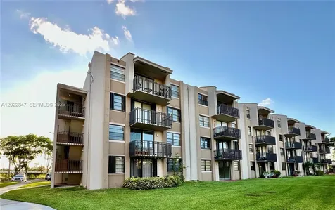 3561 SW 117 Avenue Miami FL 33175