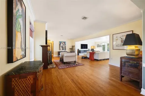 7290 SW 77th Terrace Miami FL 33143